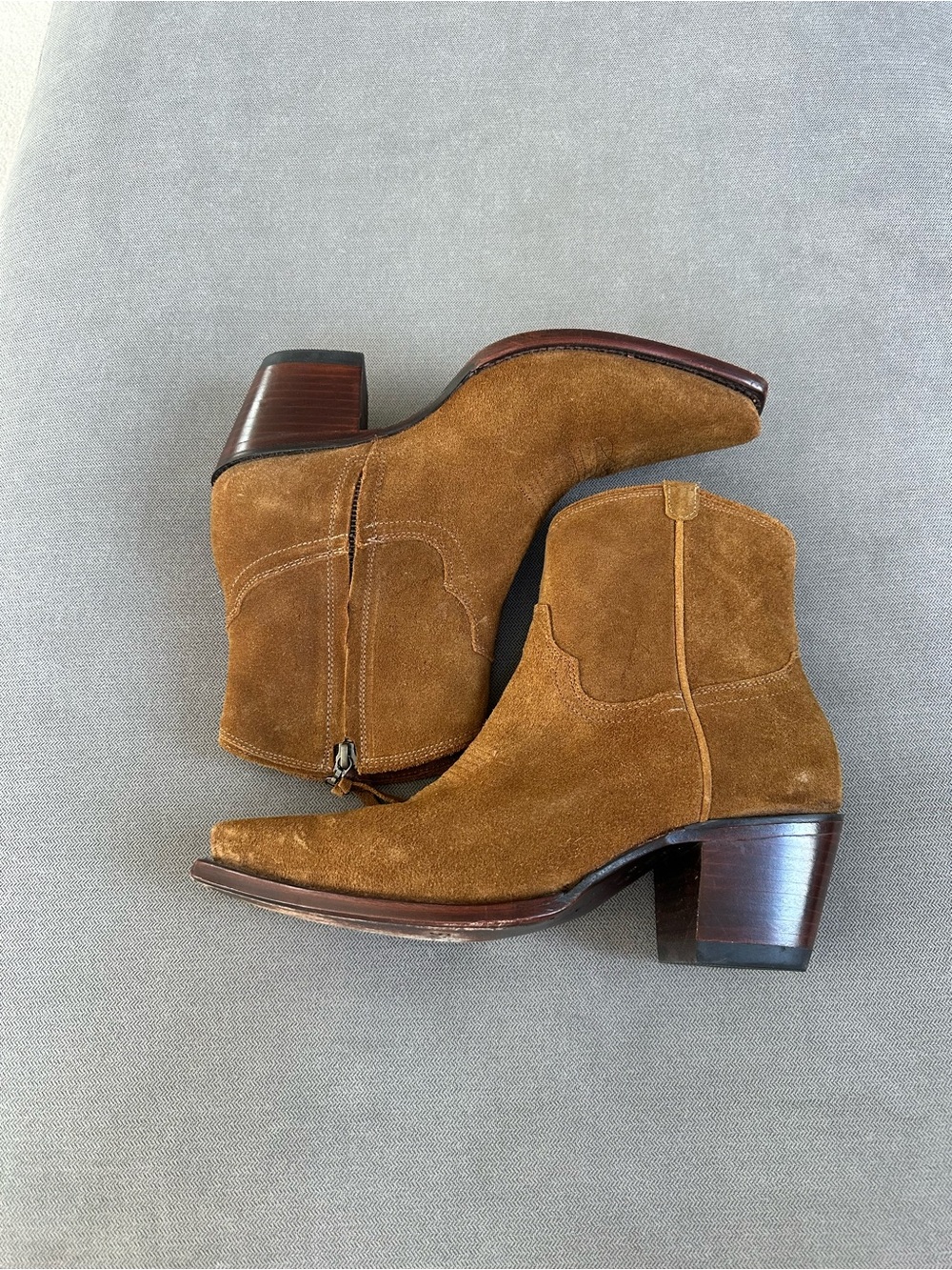 Tecovas The Daisy Zip Bootie - Suede